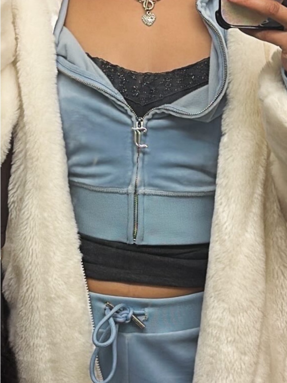 Baby Blue Juicy Couture set - READ DESCRIPTION - Picture 2 of 9